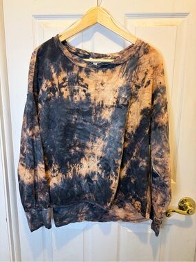 Umgee Black and Tan Tie-Dye Twisted Collar Pullover Sweatshirt